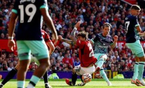 Manchester United vs Brentford 2-1 Highlights Video 